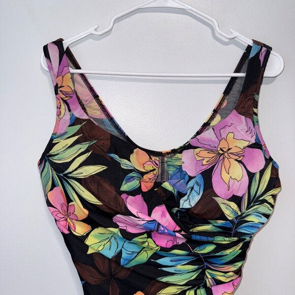 Miraclesuit Floral One-Piece Swimsuit V-Neck Ruched Tropical Print Womens 18W - Picture 3 of 9